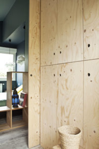 Repenser l’espace à Ramonville 10 meuble passage maison rénovée ramonville