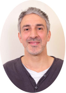 À Toulouse, pour une pelouse verte toute l'année : le gazon synthétique 2 portrait fabien mariou