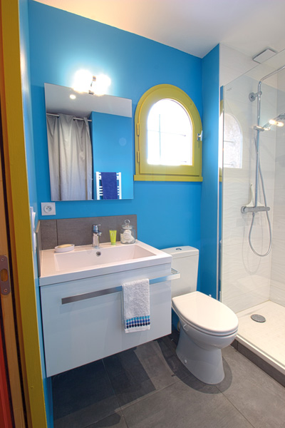 Nouveau look pour salle de bains exigeante 1 rénovation salle de bains Toulouse