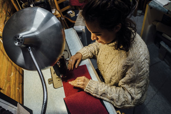 Pauline Clotail, tapissière d’ameublement 5 ma maison magazine gratuit pauline clotail