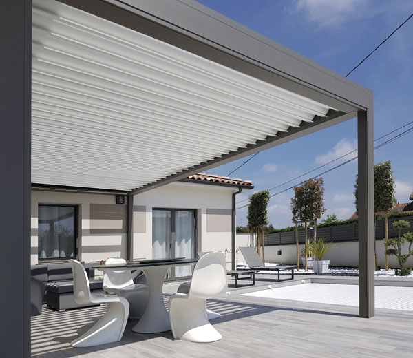 Pergola bioclimatique à Pibrac 4 stores de france colomiers toulouse pergola