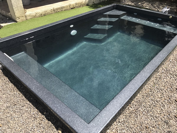 Envie d'une petite piscine ou d'un grand bassin ? 2 composite pool blagnac toulouse pisciniste