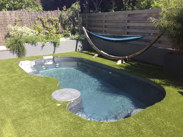 Envie d'une petite piscine ou d'un grand bassin ? 3 composite pool blagnac toulouse pisciniste