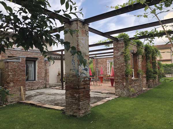 Planter le décor 1 laurence roques architecte toulouse maraichère rénovation