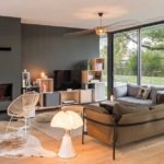 salon de la villa béton réalisée par l'agence Ar-Quo