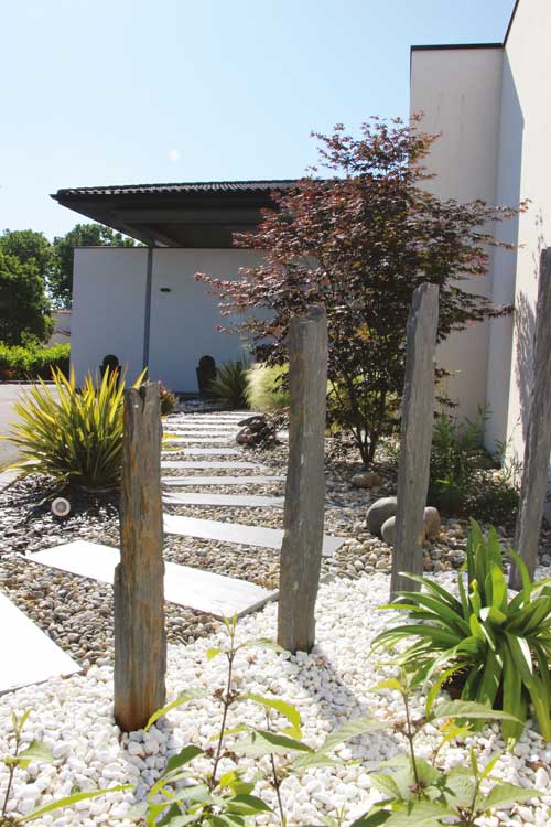 Déco minérale au jardin 5 decoration minerales spironello campsas