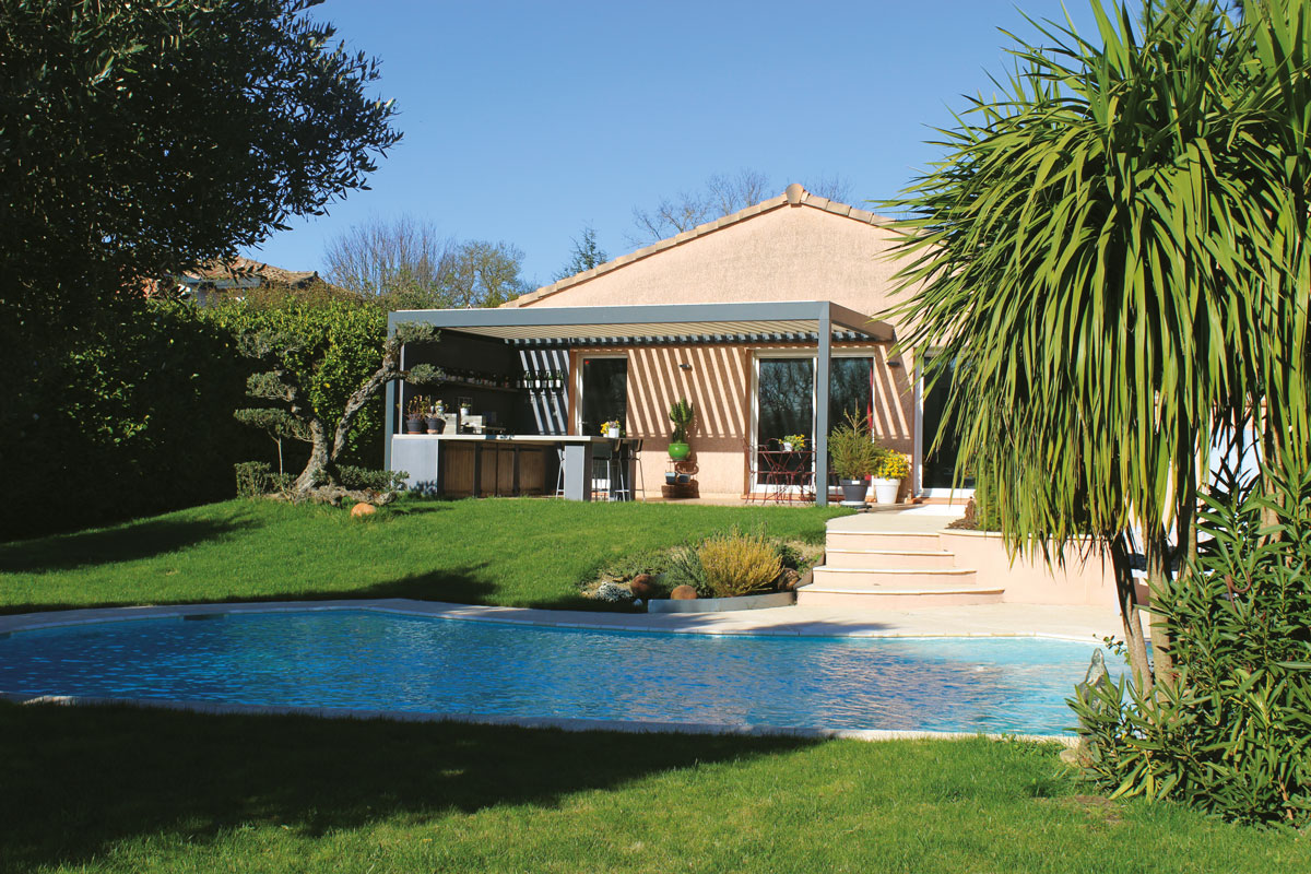 Pergola pour cuisine d’été à Toulouse 1 pergola djstores toulouse