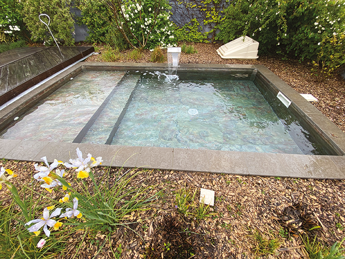 Du nouveau dans la piscine 3 renovation revetement piscine feuille de pierre flexi pierre