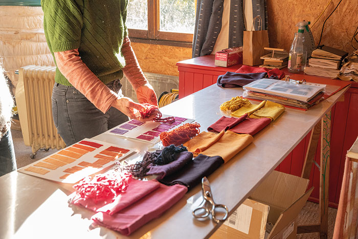 À la découverte de la teinture 1 ateliers artisanat wecandoo