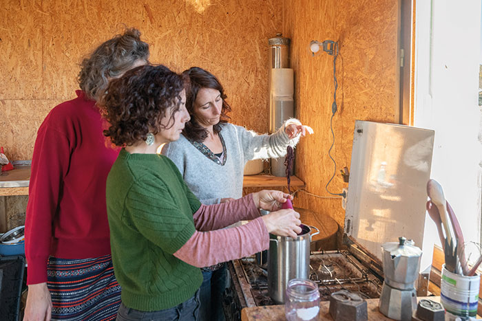 À la découverte de la teinture 2 ateliers artisanat wecandoo