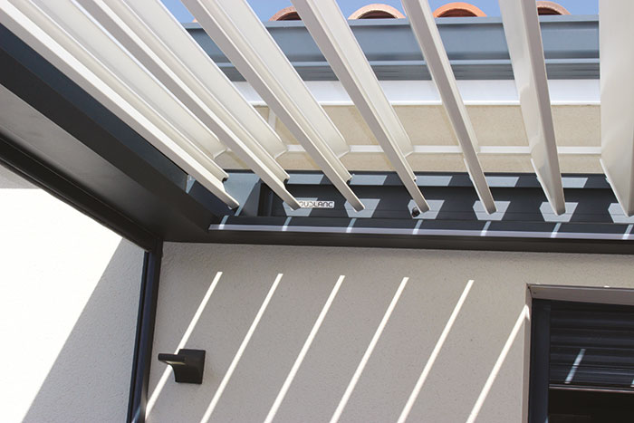 pergola bioclimatique dj stores