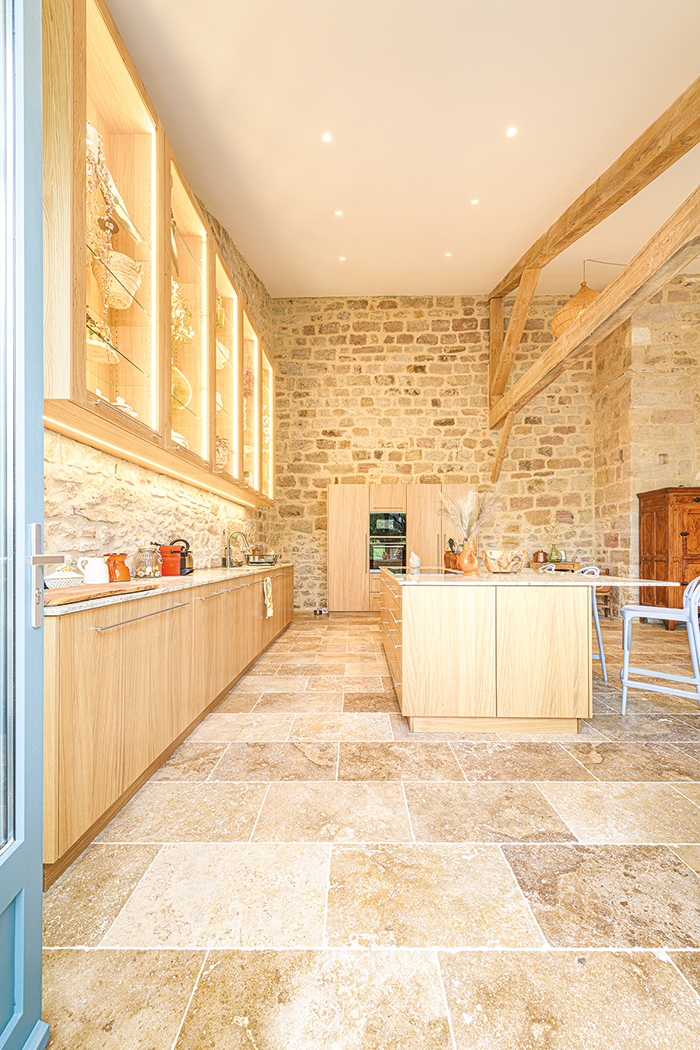 Pour l'amour de la belle pierre 4 maison ancienne renovee tarn architecte d'interieur delphine eche