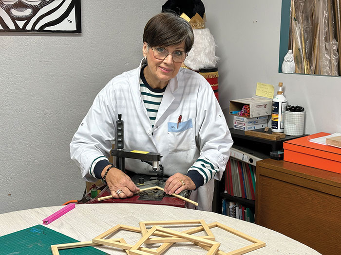 Nicole Marinier, encadreuse 1 nicole marinier atelier d'encadrement lavaur