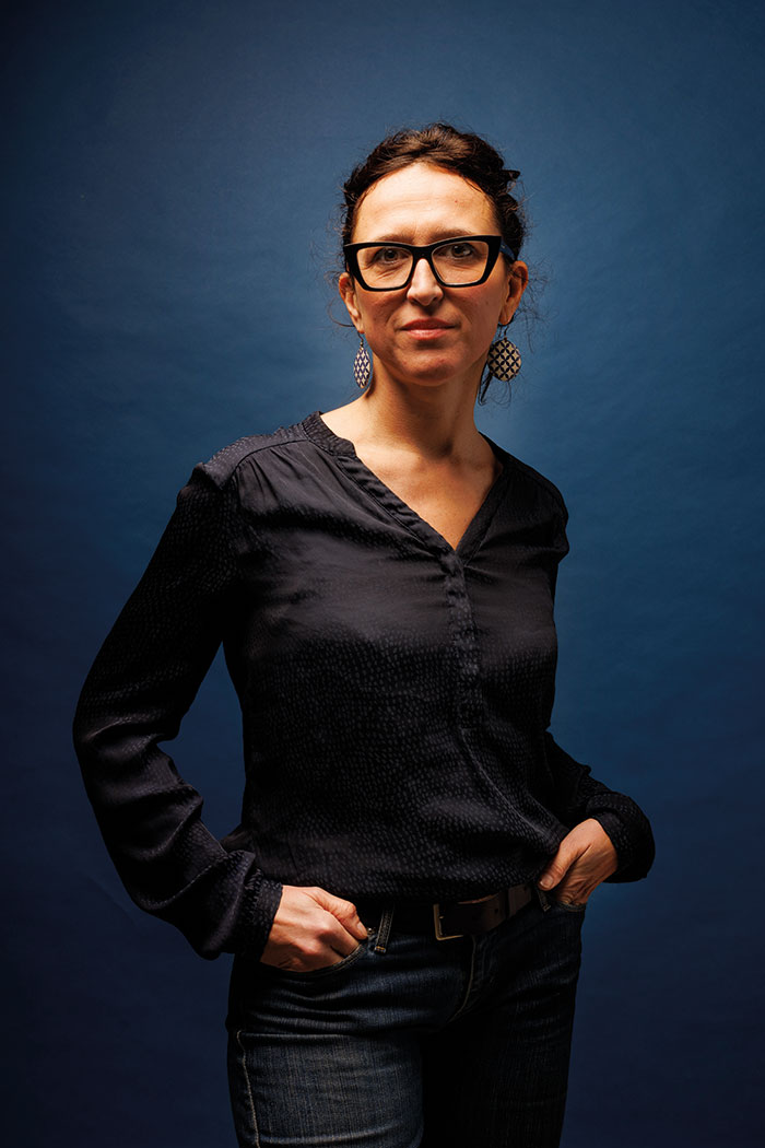 Léocadie Lehagre, peintre verrier 1 atelier leocadie lehagre creation restauration vitraux traditionnels contemporains toulouse occitanie 07