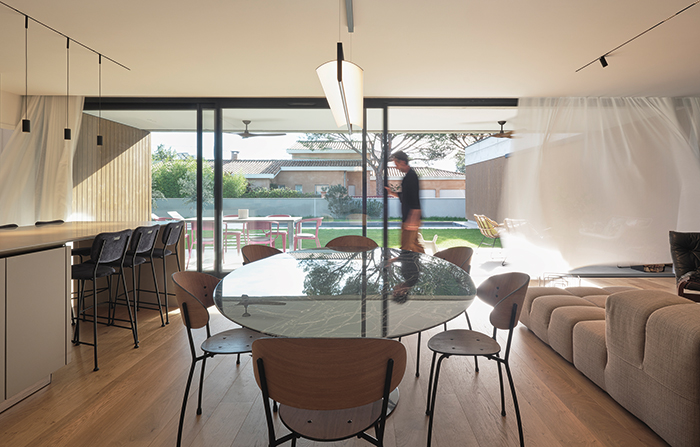 Maison D4 implantation en « L » 3 architecte patrice cagnasso ar-quo