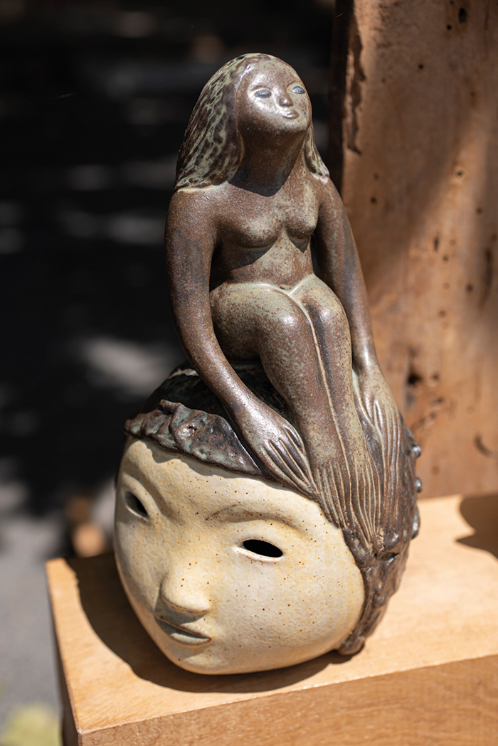 Marché de céramique contemporaine juin 2025 1 marche ceramique contemporaine giroussens juin 2025