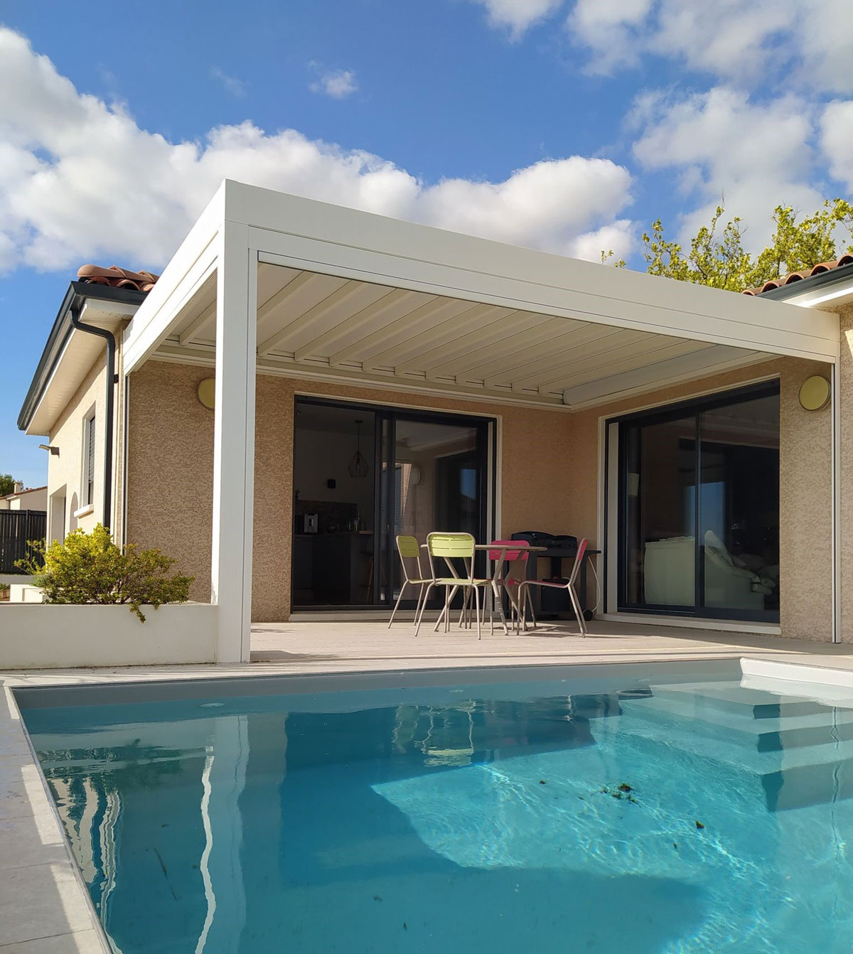 piscine pergola Toulouse été