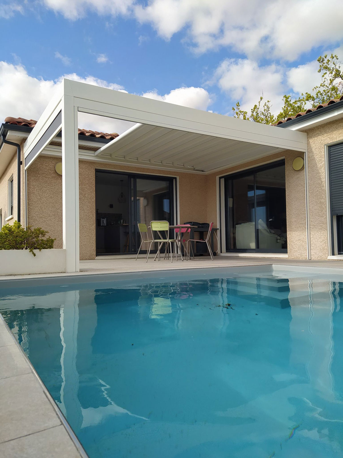 piscine pergola Toulouse été